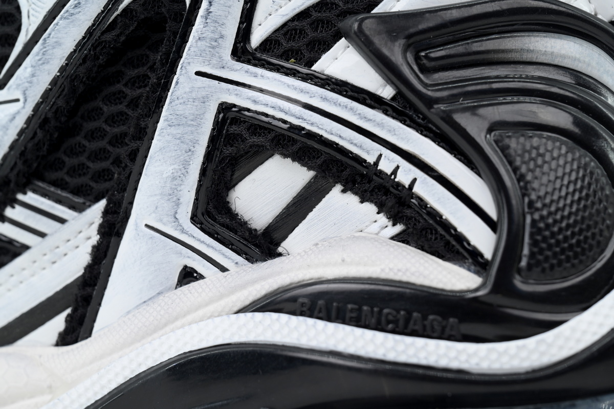 PK God Batch Balenciaga Runner Black and White 853225 WRNLD 9010  LED