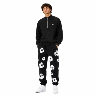 Alo Yoga Accolade 1/4 Zip Pullover Black+Denim Tears The Cotton Wreath Sweatpants Black 01