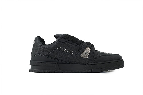 PK God Batch Louis Vuitton Sneakers Black rivets (NFC)