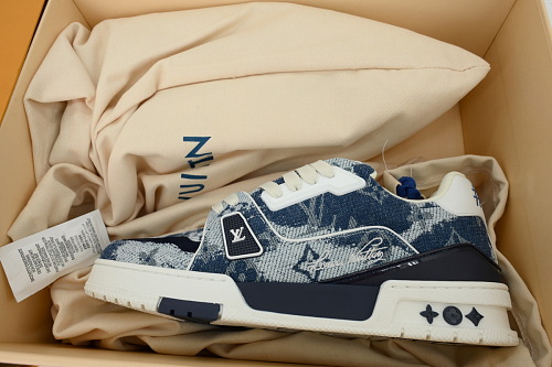 PK God Batch Louis Vuitton Sneakers Blue Denim Fabric (NFC)