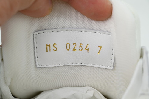 PK God Batch Louis Vuitton Sneakers White (NFC)