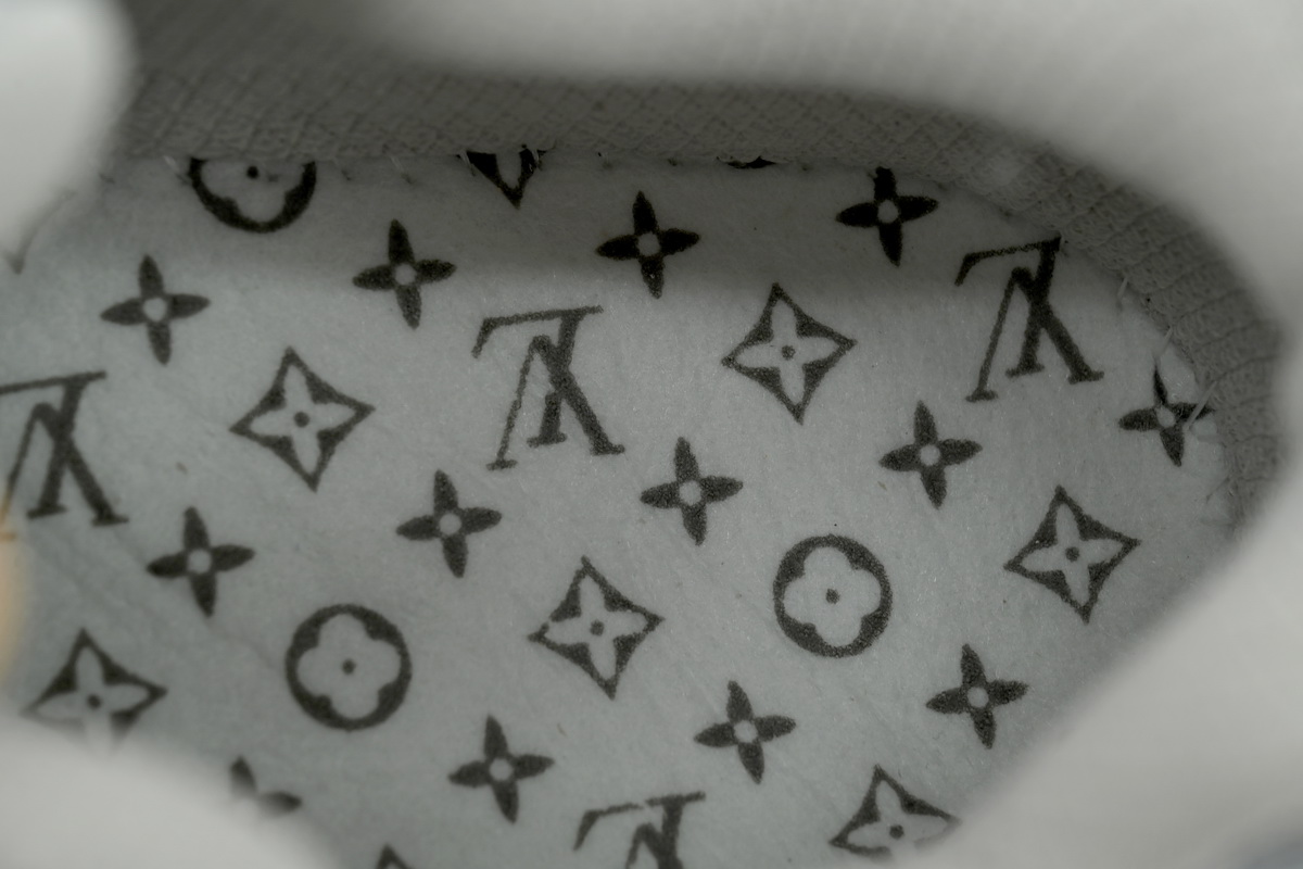PK God Batch Louis Vuitton Tatic Runner Sneaker "Grey"
