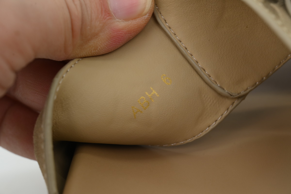 PK God Batch LOUIS VUITTON Venice Mule Shoes Beige 