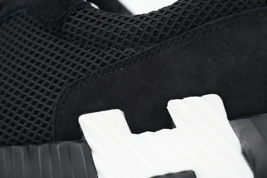 HERMES Bouncing Black and White Canvas