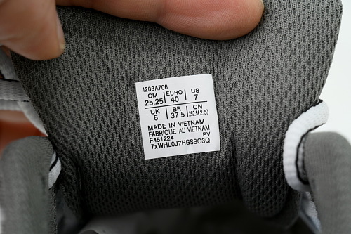  ASICS Gel Kayano 14 'Pure Silver Black' 1203A706-020