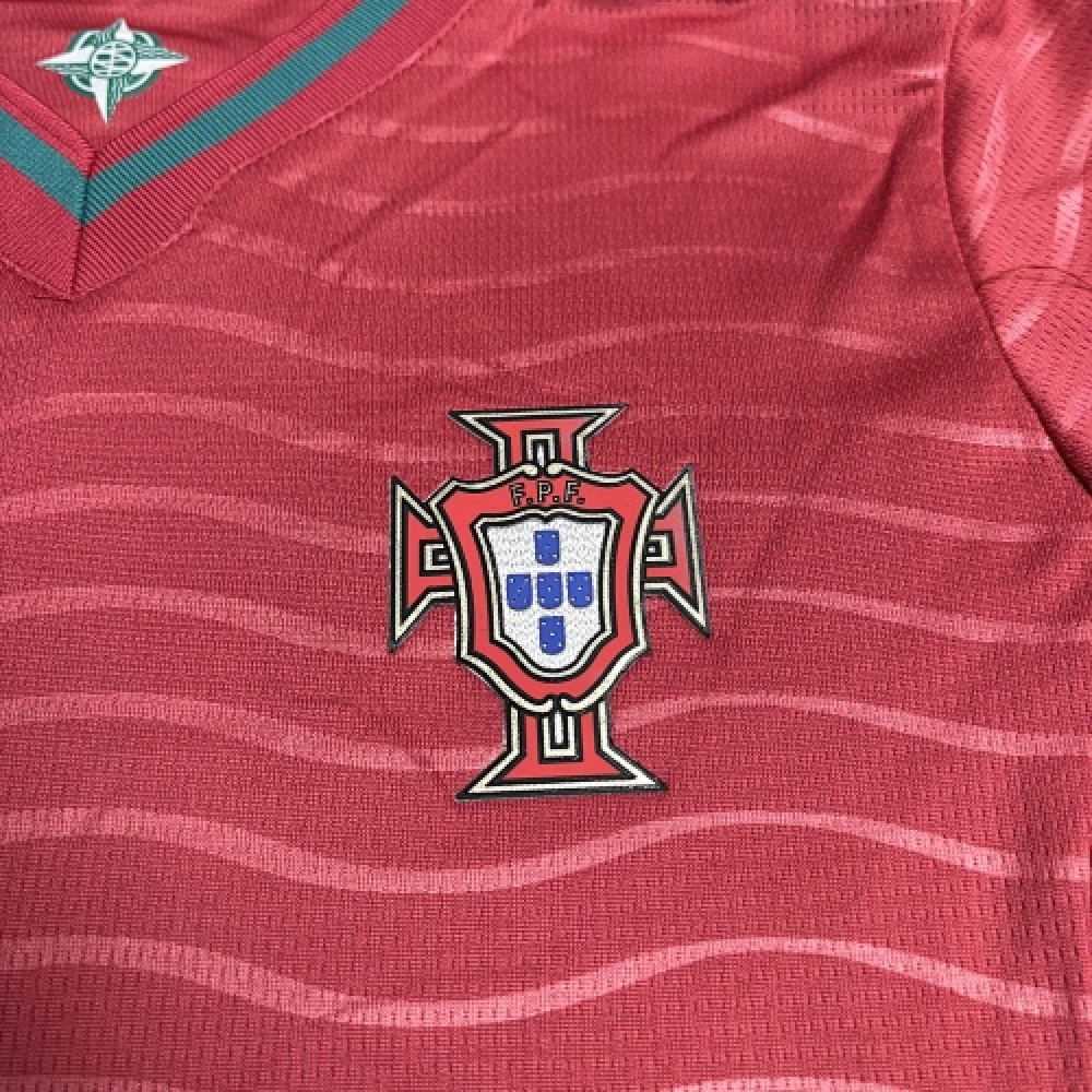 Kids long-sleeved 2026 Portugal home jersey