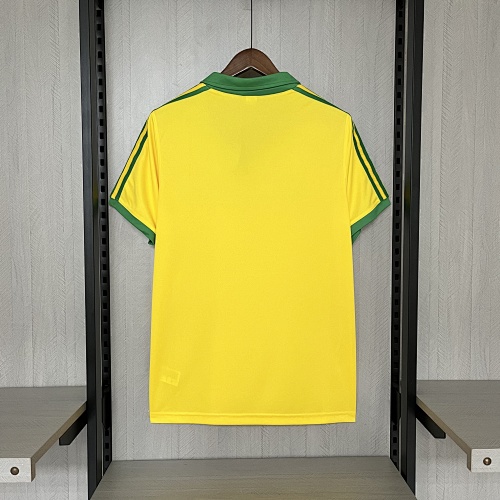 Retro Brazil 1977 Home