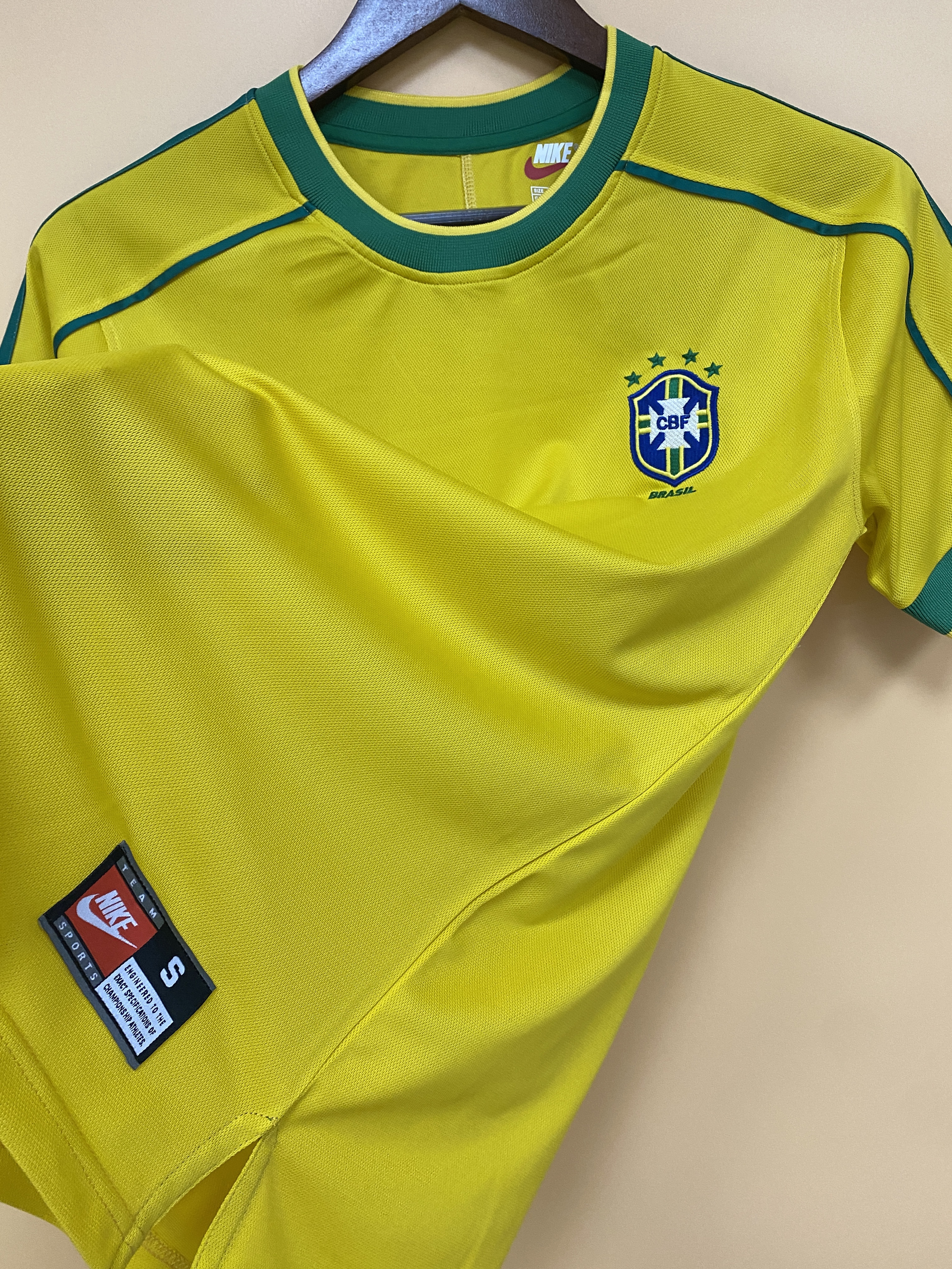 Retro Brazil 1998 home