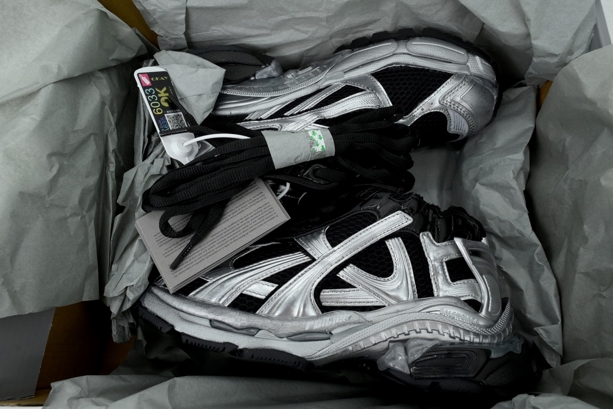Balenciaga Runner Black Silver  853223 WRNLD 1125（LED） 