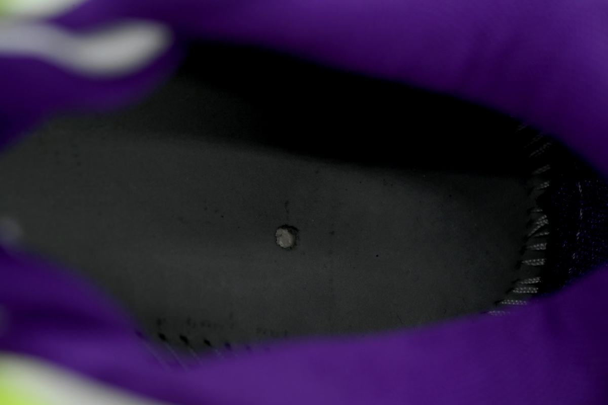 Tucker x Zoom Kobe 5 Protro PE  CD4991-004 P.J. 