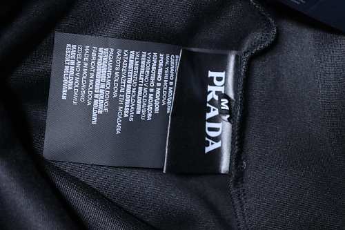 Prada Red Trousers With Back Flap Pockets