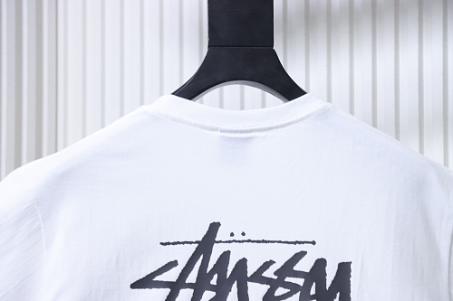 Stussy Portrait peace print short-sleeved shirt White