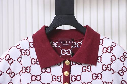 Gucci cropped knit polo white base burgundy GG jacquard