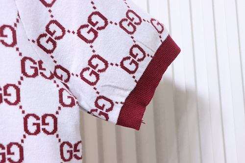 Gucci cropped knit polo white base burgundy GG jacquard
