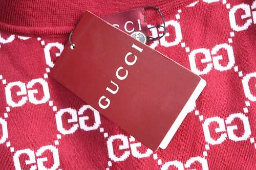 Gucci cropped knit polo white base burgundy GG jacquard