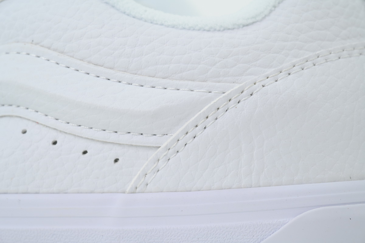PK God Batch Vans Knu-Skool 'True White'  VN0009QCW00