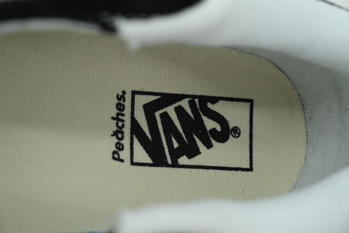 PK God Batch Peaches x Vans Knu-Skool 'Black Pink' VN0009QCB9P