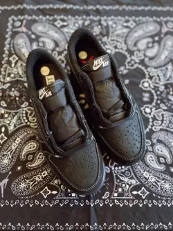 PK God Batch Air Jordan 1 Retro Low OG SP Travis Scott Black Phantom DM7866-001 review G*** 01