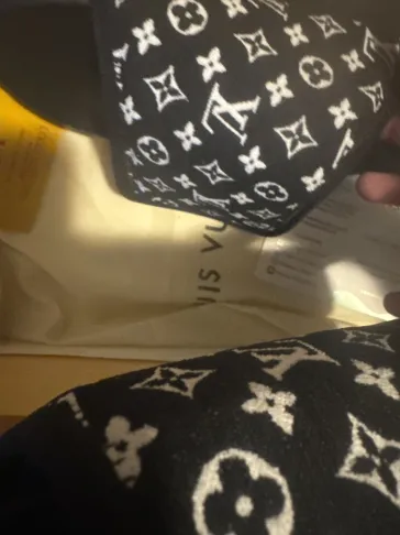 PK God Batch LOUIS VUITTON Miami flocked black review C*** 02