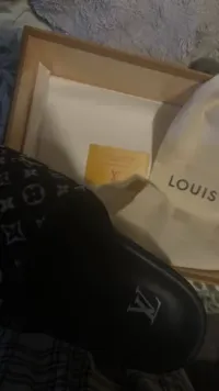 PK God Batch LOUIS VUITTON Miami flocked black review 4