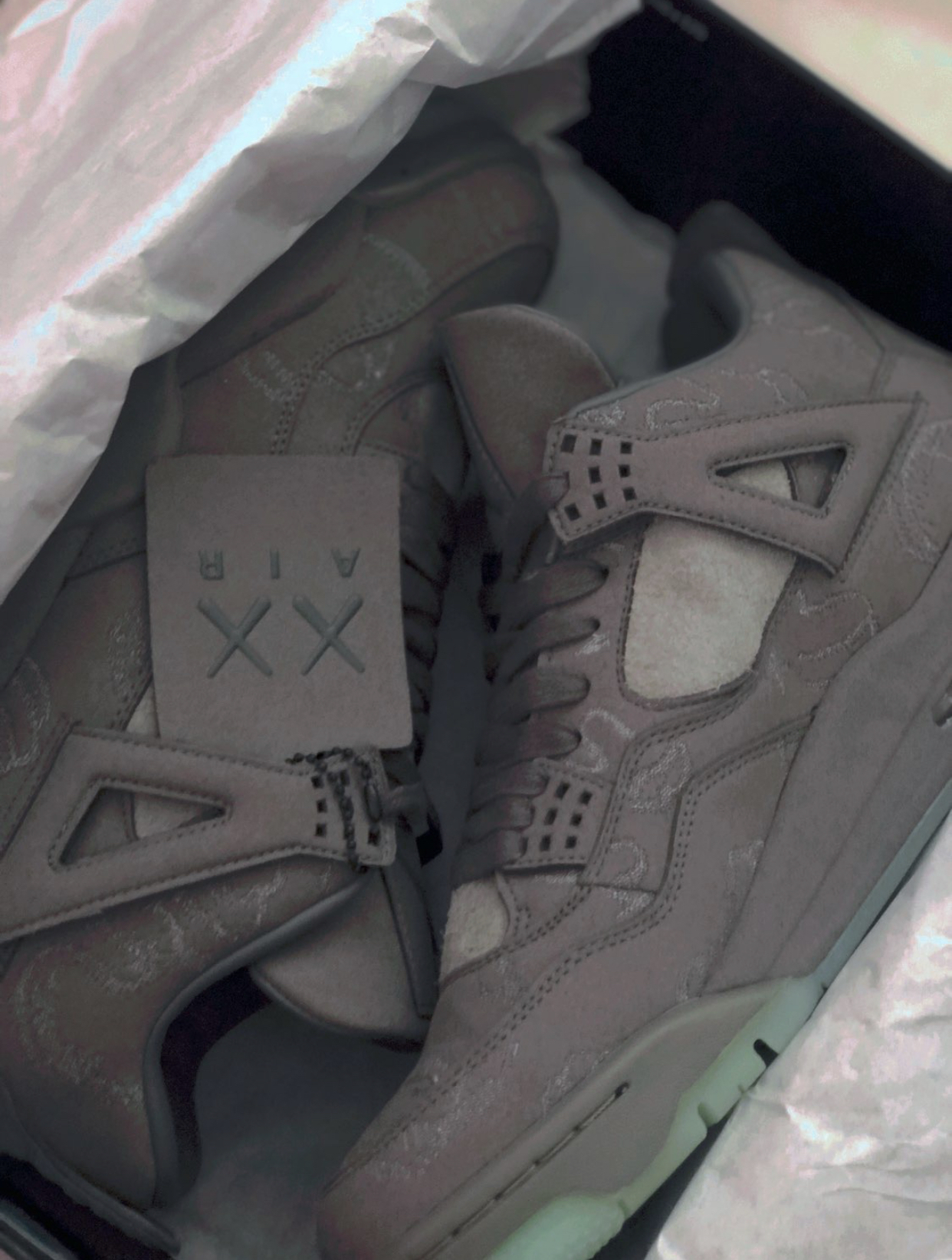 PK God Batch Air Jordan 4 Retro Kaws 930155-003 review R***