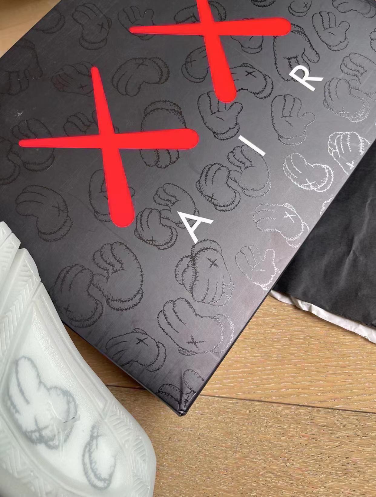 PK God Batch Air Jordan 4 Retro Kaws 930155-003 review L*** 01