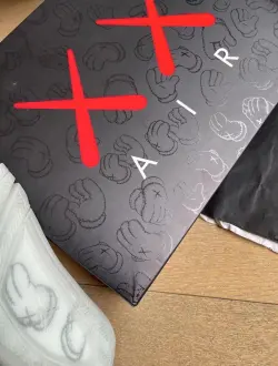 PK God Batch Air Jordan 4 Retro Kaws 930155-003 review L*** 02