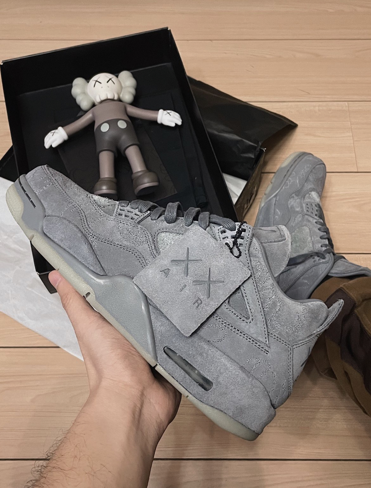 PK God Batch Air Jordan 4 Retro Kaws 930155-003 review K*** 01