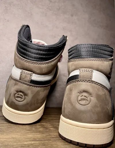 PK God Batch Air Jordan 1 Retro High Travis Scott CD4487-100 review R*** 01