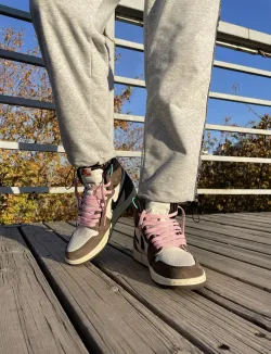 PK God Batch Air Jordan 1 Retro High Travis Scott CD4487-100 review J*** 01