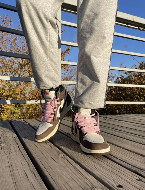 PK God Batch Air Jordan 1 Retro High Travis Scott CD4487-100 review 