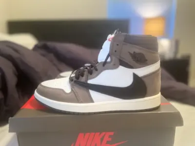 PK God Batch Air Jordan 1 Retro High Travis Scott CD4487-100 review J*** 04