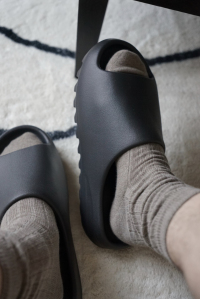 PK God Batch Adidas Yeezy Slide Onyx GQ6448  review 2