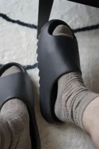 PK God Batch Adidas Yeezy Slide Onyx GQ6448  review 2