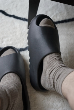 PK God Batch Adidas Yeezy Slide Onyx GQ6448  review E*** 03