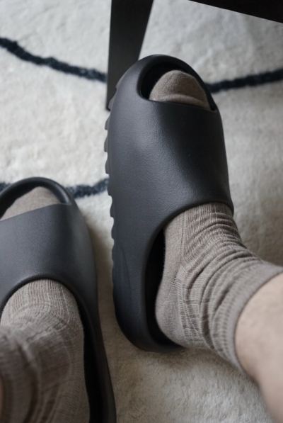PK God Batch Adidas Yeezy Slide Onyx GQ6448  review E*** 02