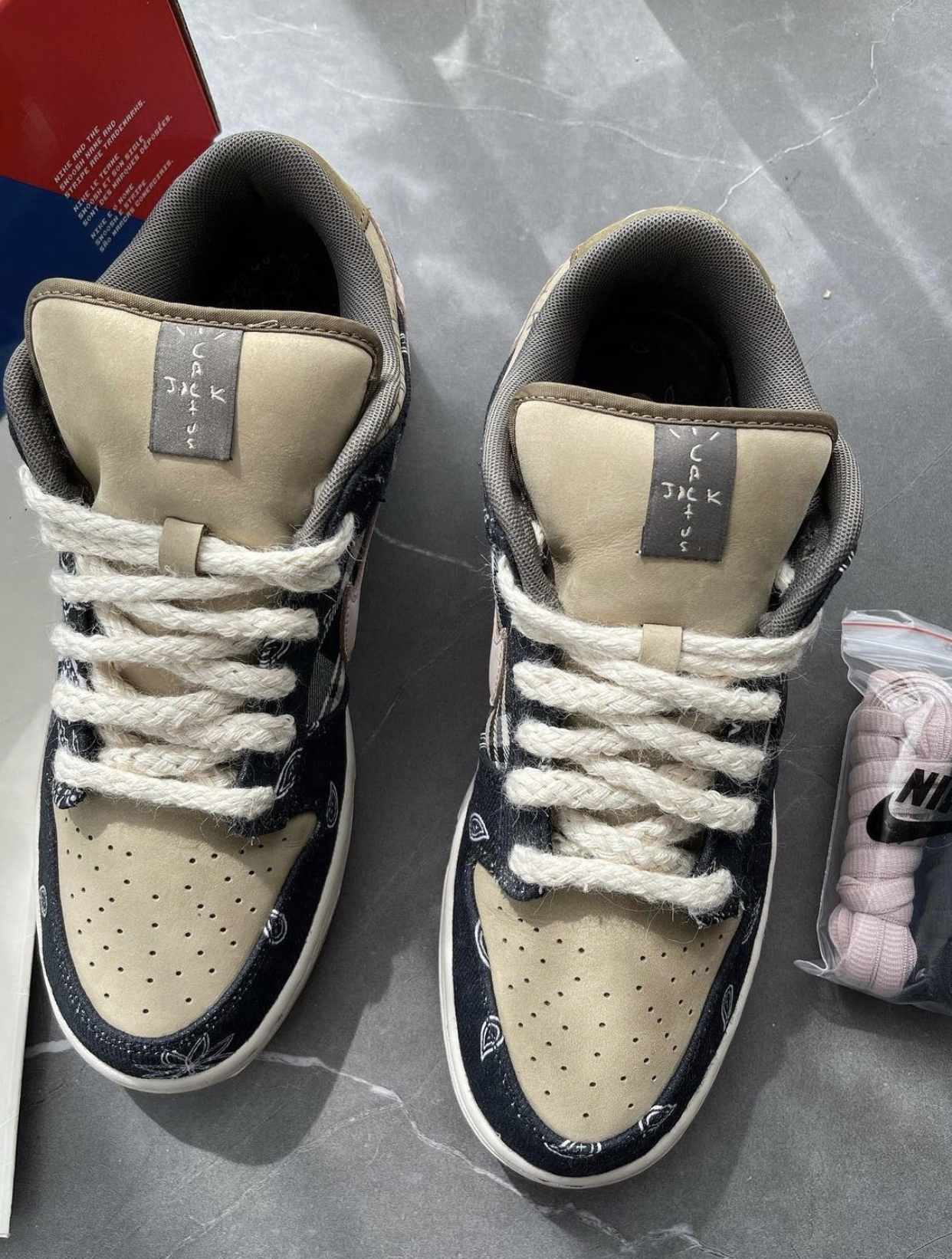 PK God Batch Nike SB Dunk Low Travis Scott CT5053-001 review D*** 01