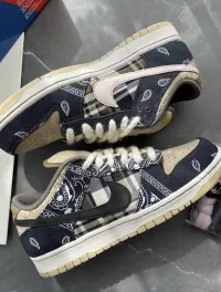 PK God Batch Nike SB Dunk Low Travis Scott CT5053-001 review 3