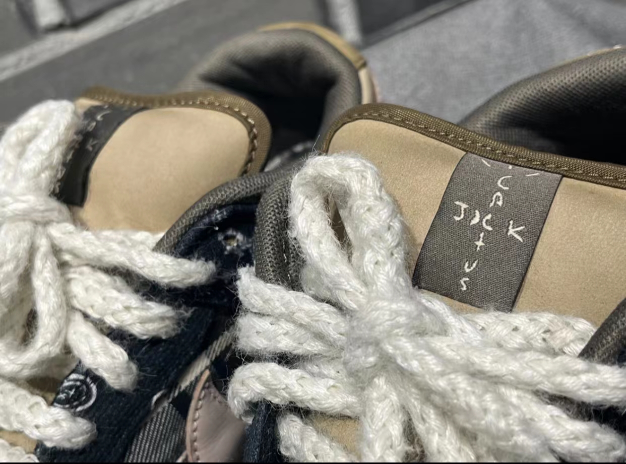 PK God Batch Nike SB Dunk Low Travis Scott CT5053-001 review E*** 04