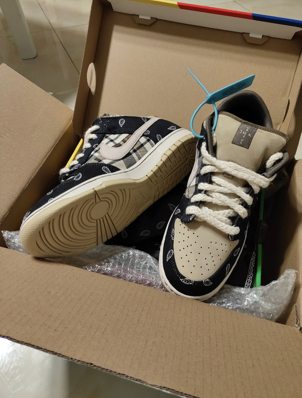 PK God Batch Nike SB Dunk Low Travis Scott CT5053-001 review O*** 00
