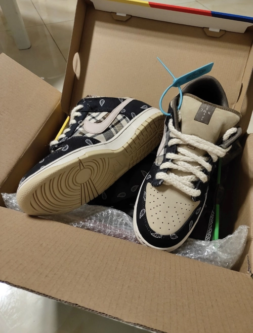 PK God Batch Nike SB Dunk Low Travis Scott CT5053-001 review 