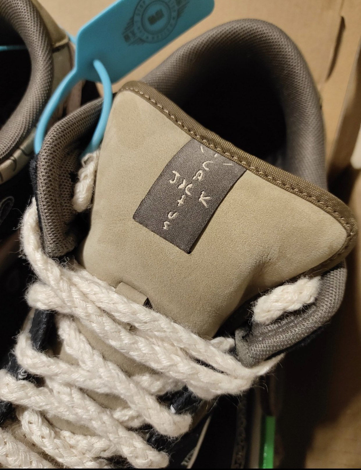 PK God Batch Nike SB Dunk Low Travis Scott CT5053-001 review O*** 02