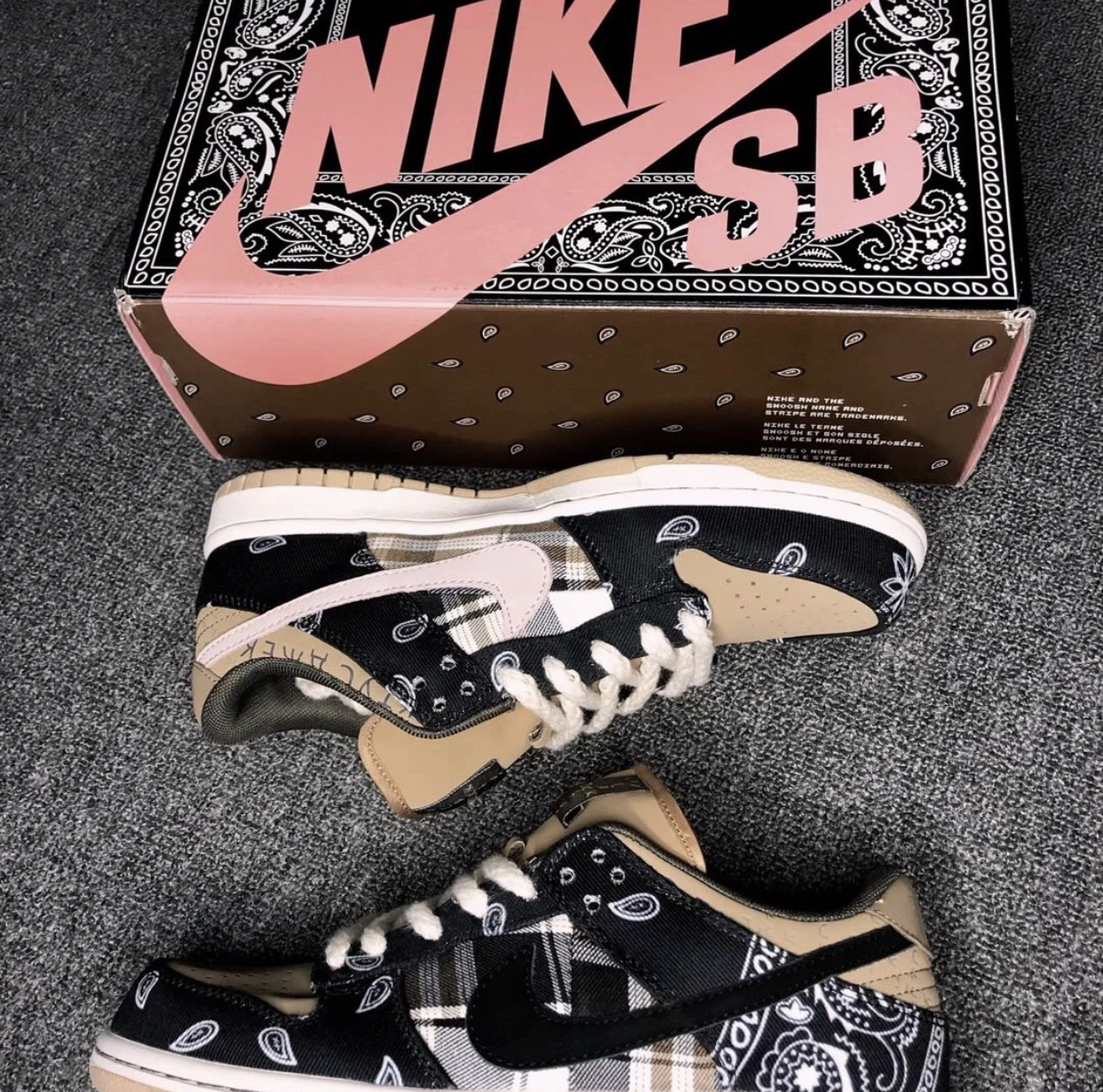 PK God Batch Nike SB Dunk Low Travis Scott CT5053-001 review Y*** 01