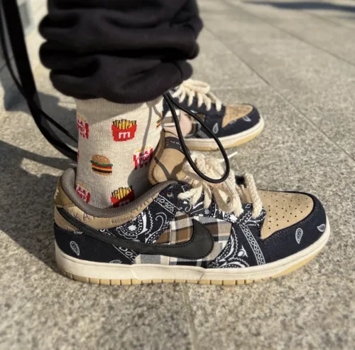 PK God Batch Nike SB Dunk Low Travis Scott CT5053-001 review 
