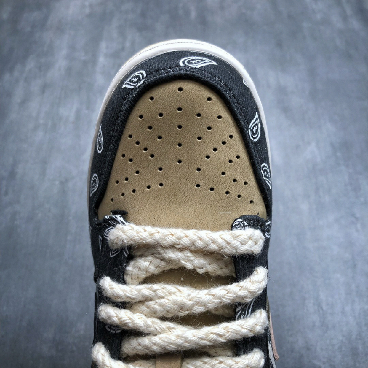 PK God Batch Nike SB Dunk Low Travis Scott CT5053-001 review U*** 04