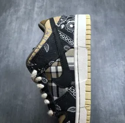 PK God Batch Nike SB Dunk Low Travis Scott CT5053-001 review U*** 07