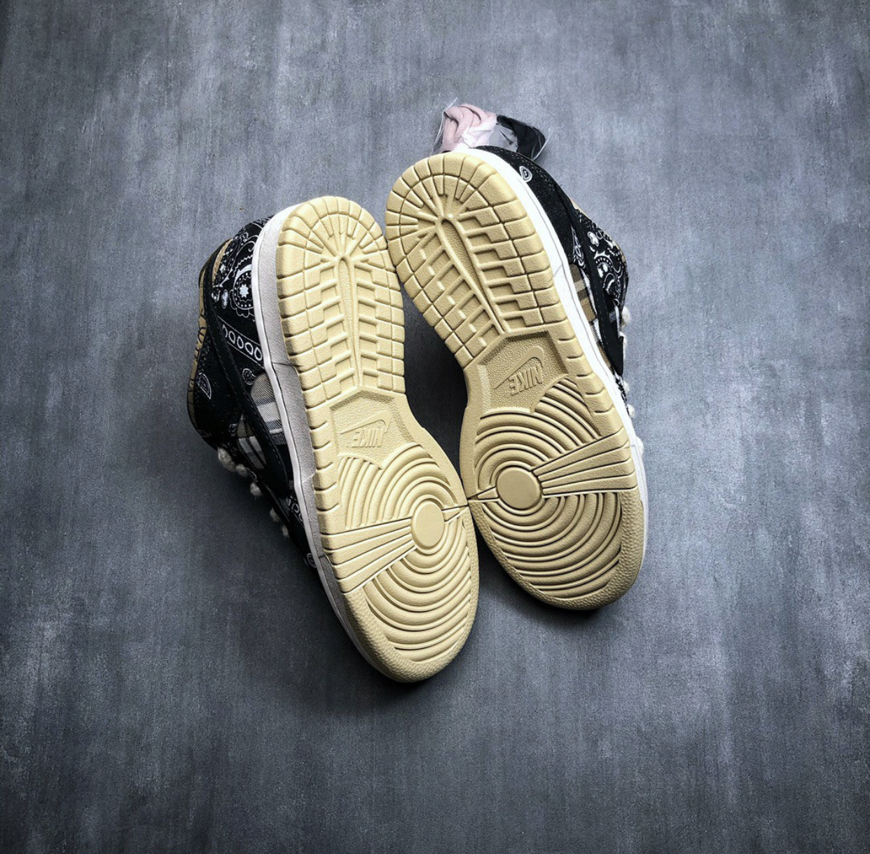 PK God Batch Nike SB Dunk Low Travis Scott CT5053-001 review U*** 08