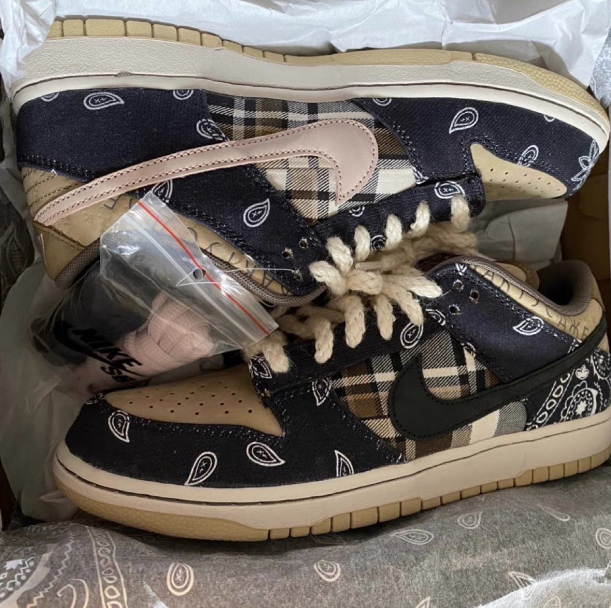 PK God Batch Nike SB Dunk Low Travis Scott CT5053-001 review Z*** 00