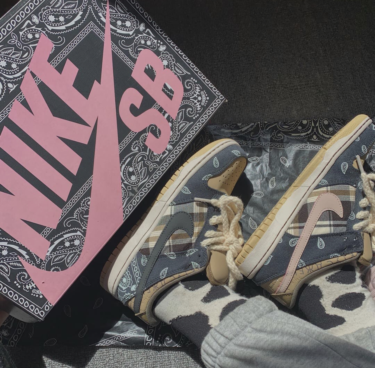 PK God Batch Nike SB Dunk Low Travis Scott CT5053-001 review Z*** 02