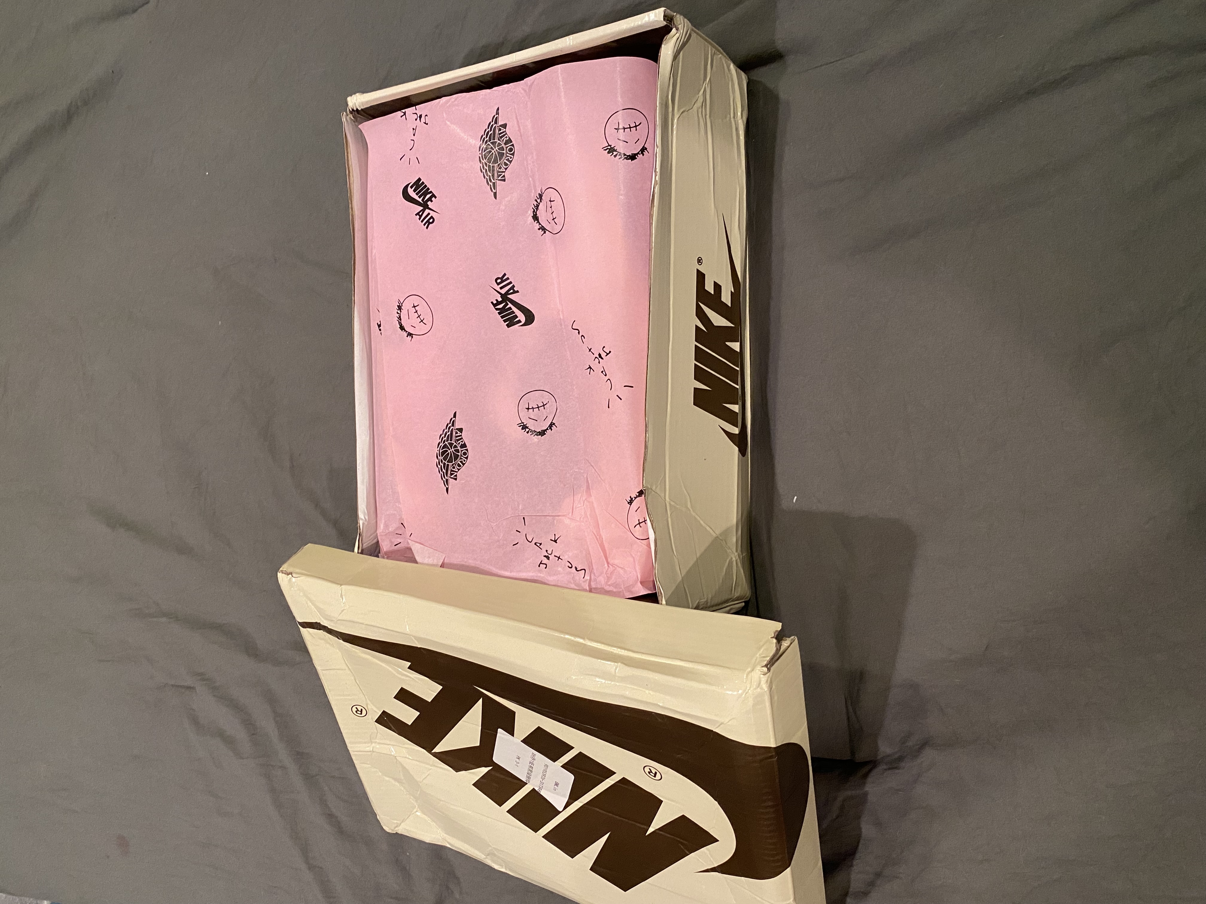 Special offer Batch Travis Scott x Air Jordan 1 Low OG Olive DZ4137-106 review Fett 02
